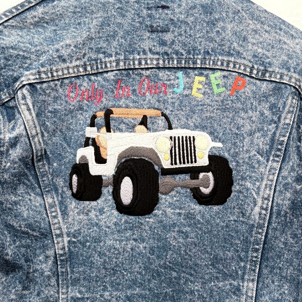Lee Vintage Denim Jacket Women Size Medium Blue Custom Embroidered Jeep
